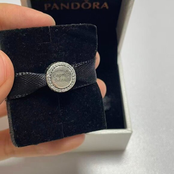 Pandora Cayman Islands Flag Exclusive Charm Bead - Picture 2 of 5